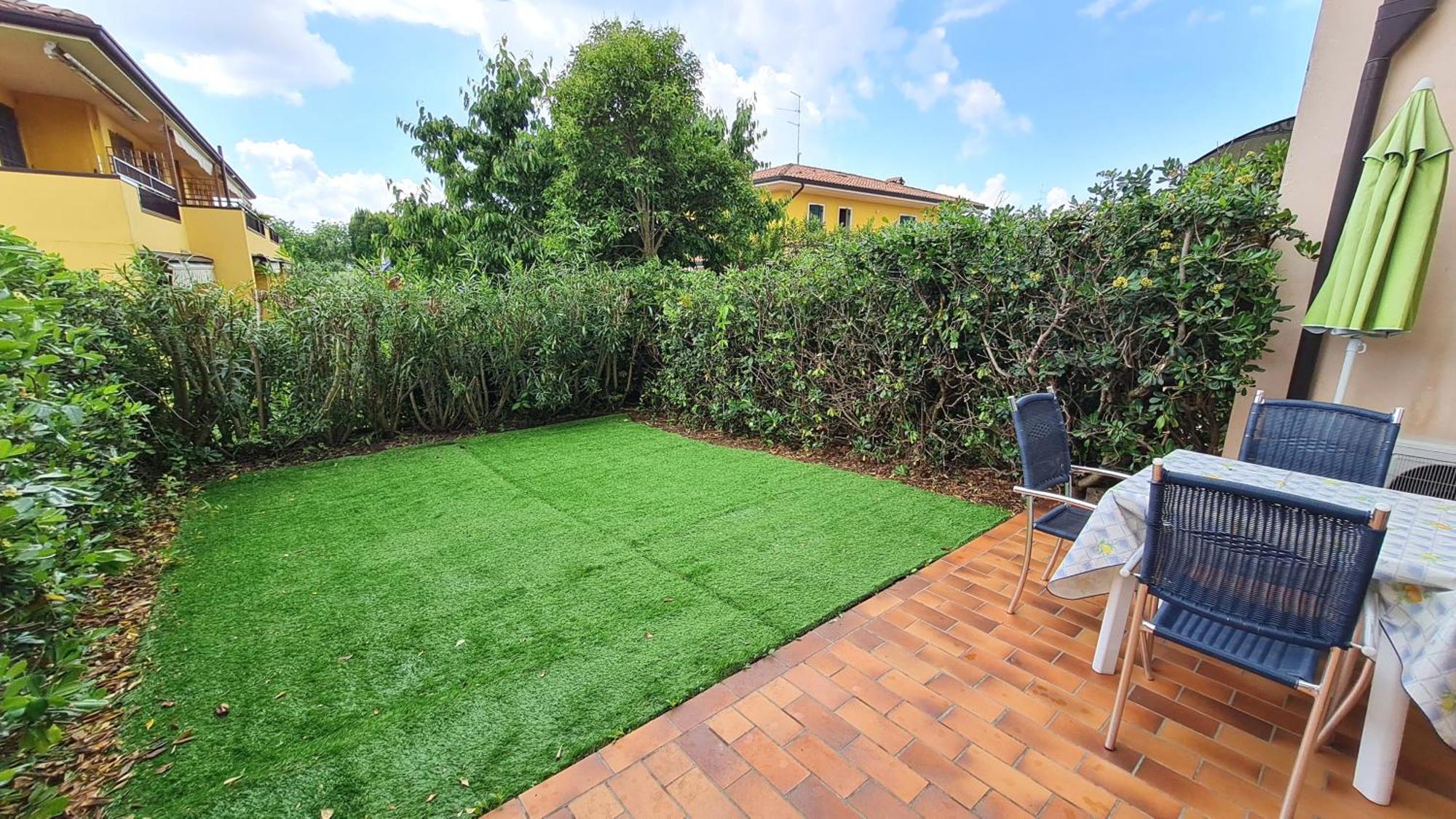 Apartments Gli Ulivi Lazise Exterior photo