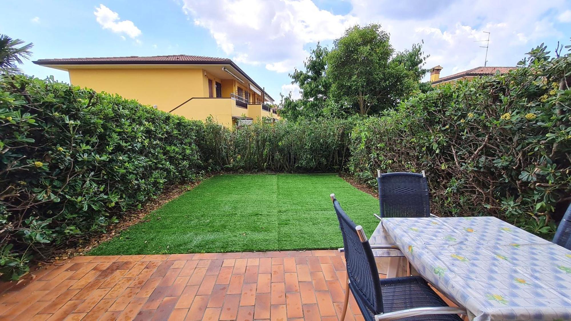 Apartments Gli Ulivi Lazise Exterior photo